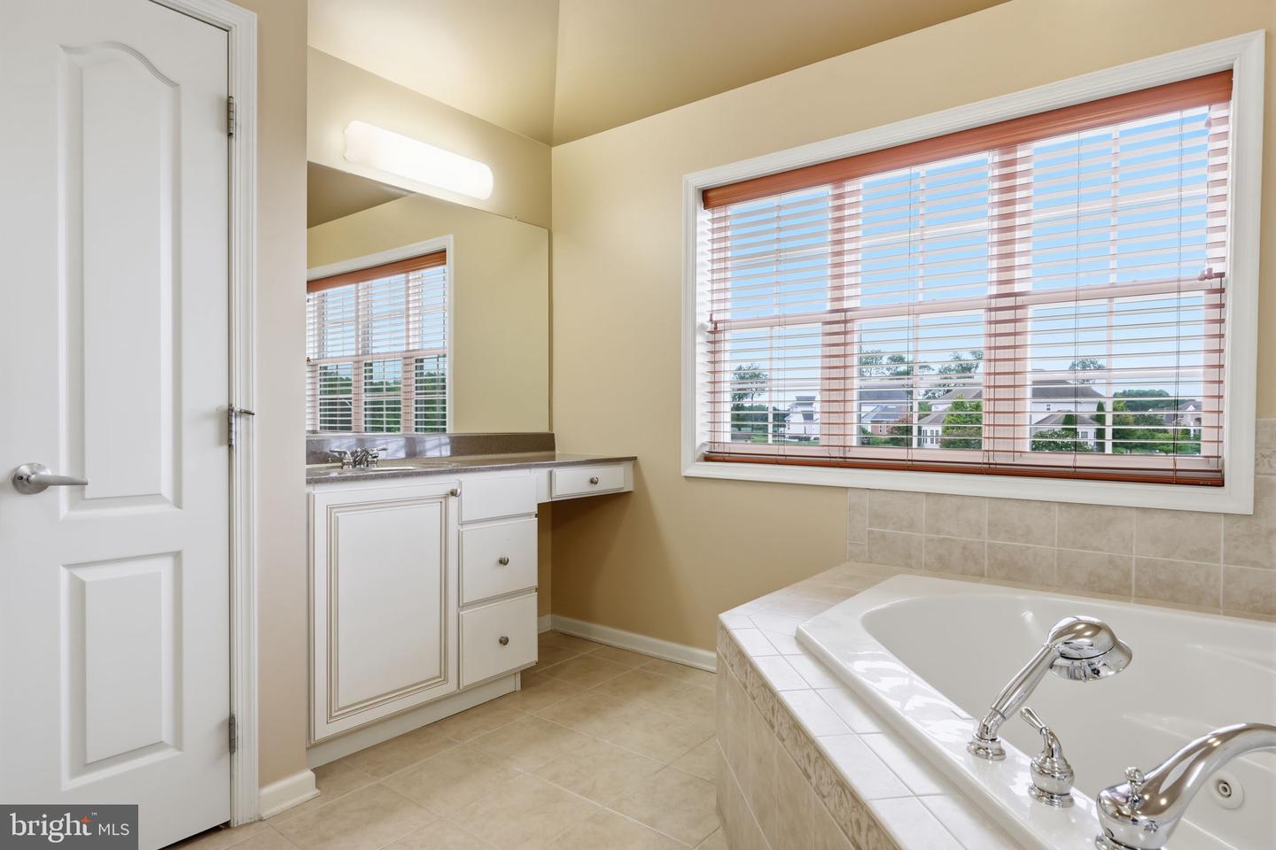 36 Belmont Cir Property Photo 58