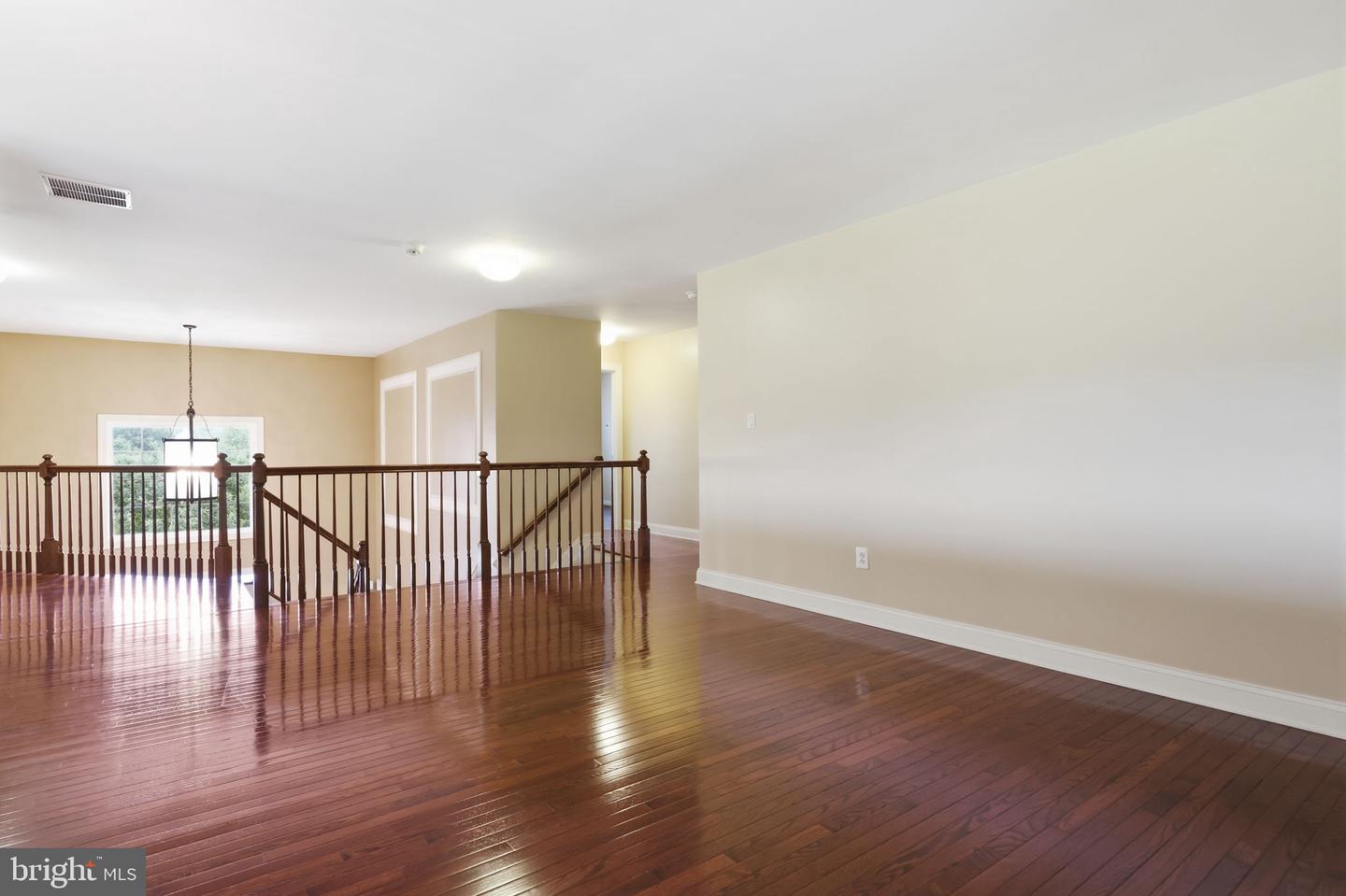 36 Belmont Cir Property Photo 62