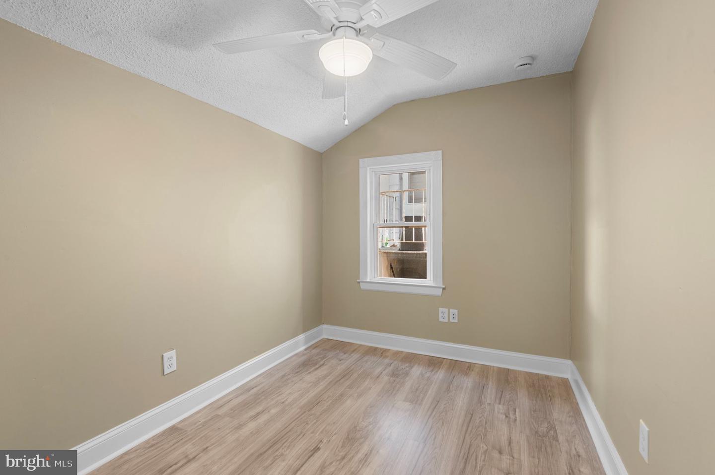 211 Lafayette St Property Photo 11