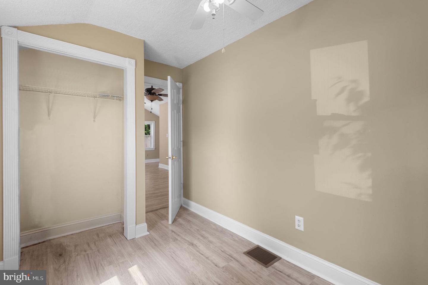 211 Lafayette St Property Photo 12