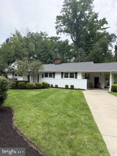 401 Edgemoor Dr Property Photo 1