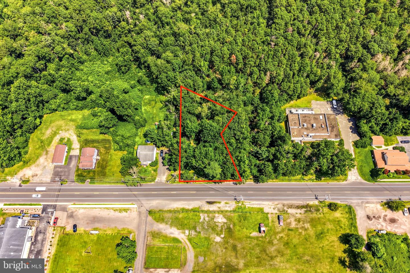 Lakehurst Rd Property Photo 4