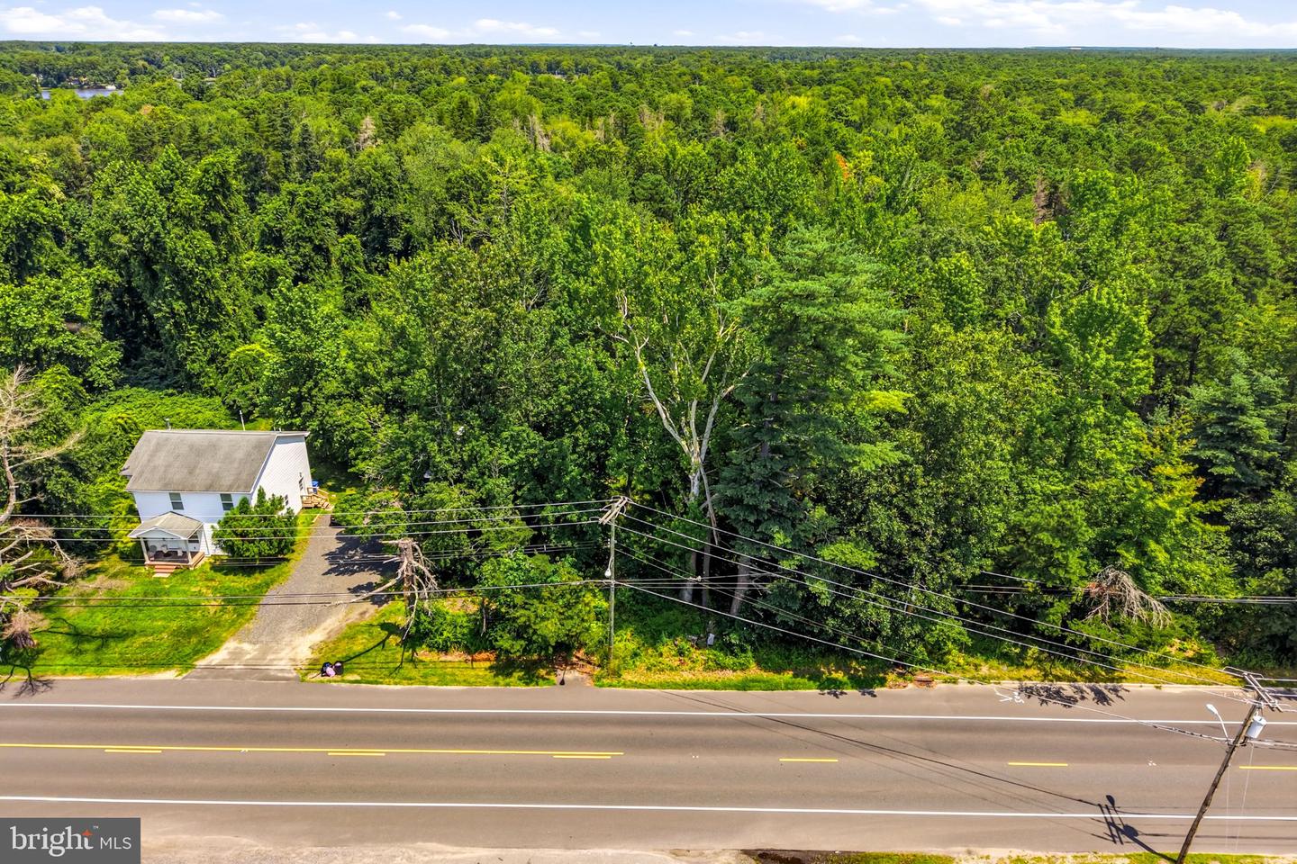 Lakehurst Rd Property Photo 9