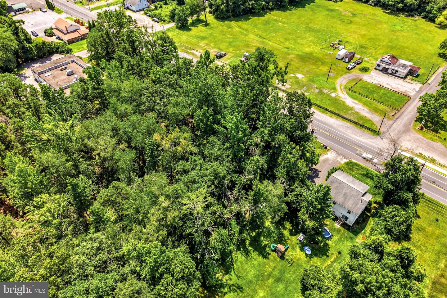 Lakehurst Rd Property Photo 12