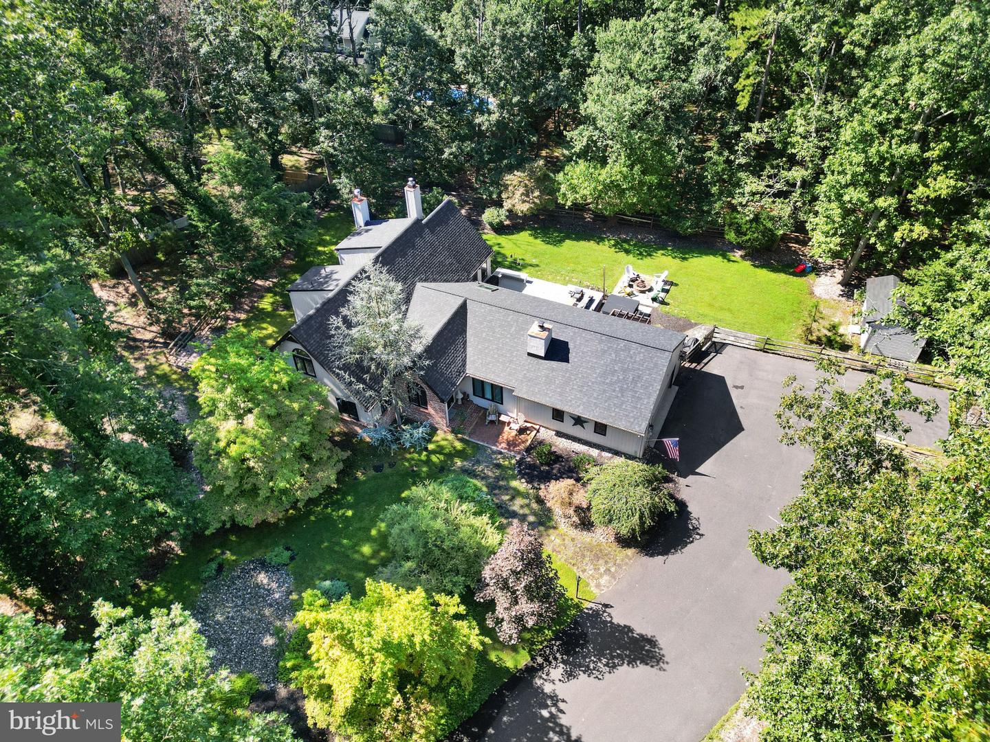 43 ARROWHEAD CT