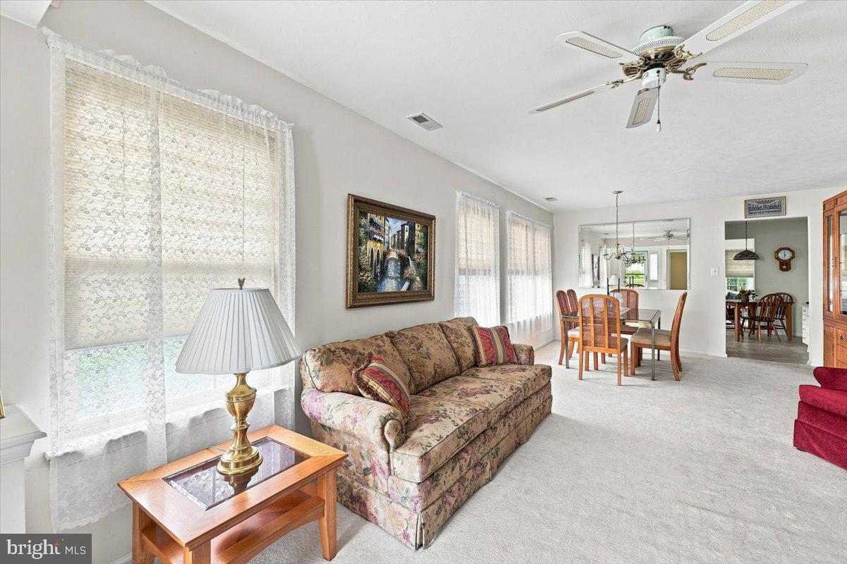 44 Peppergrass Dr N Property Photo 14
