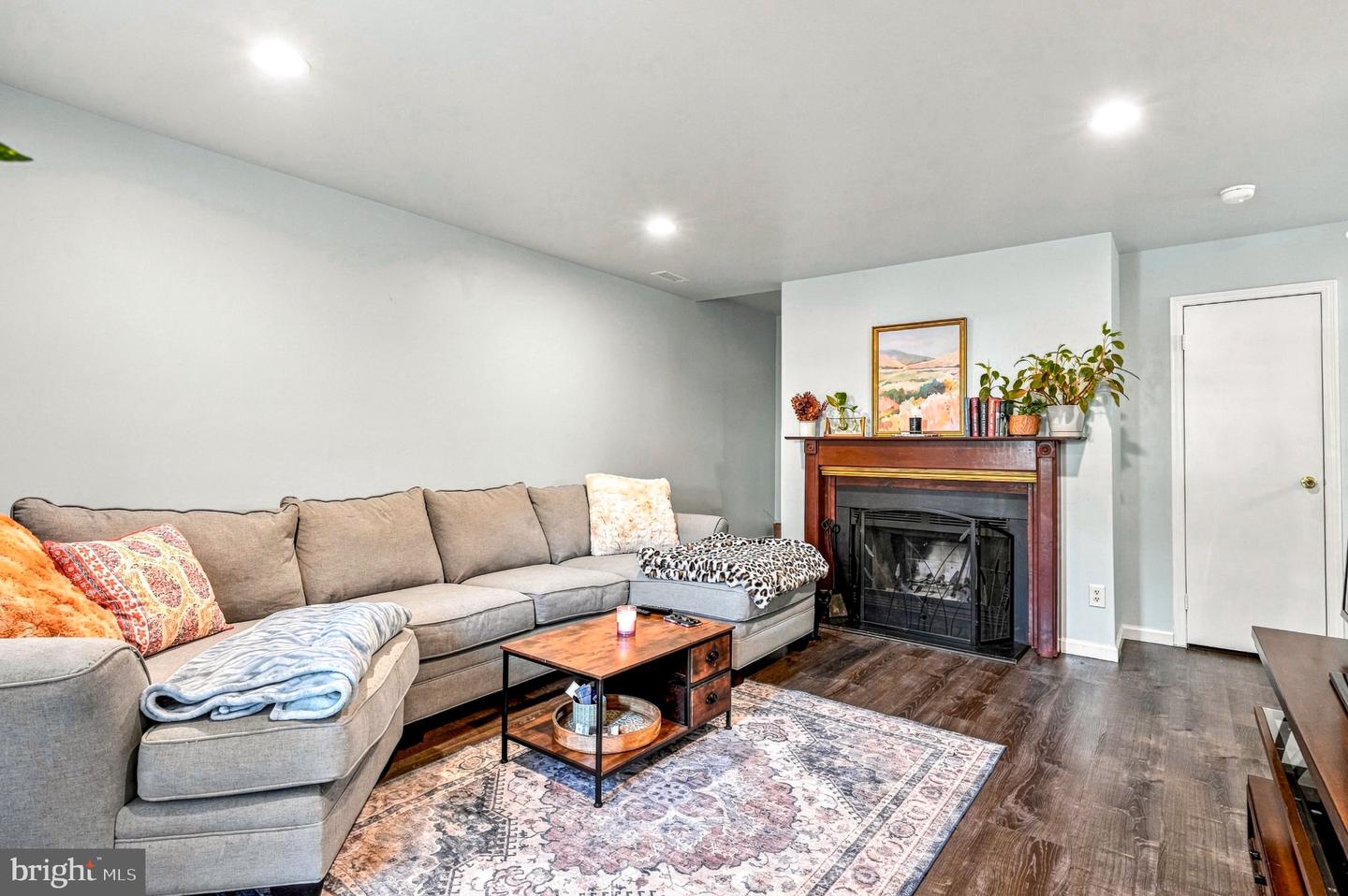 2174 Harbour Dr #building 34 Property Photo 4