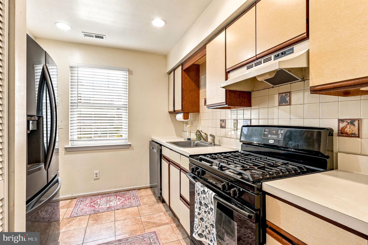 2174 Harbour Dr #building 34 Property Photo 9