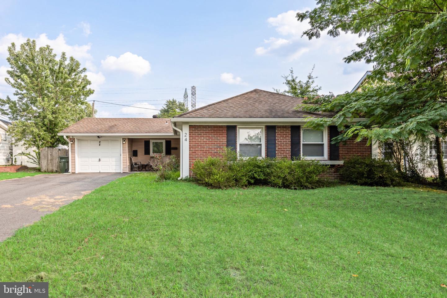 24 Mayapple Ln Property Photo 2