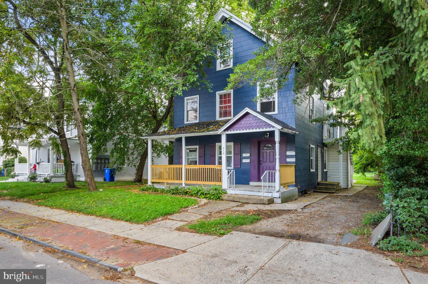 619 Cooper St Property Photo 3