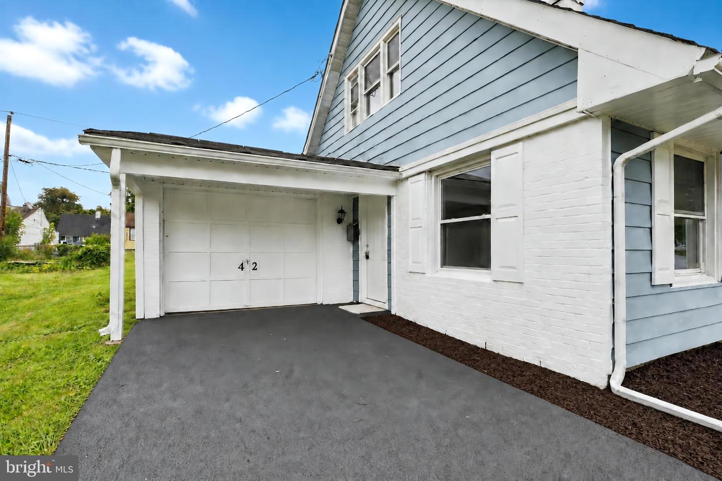 42 Placid Ln Property Photo 5