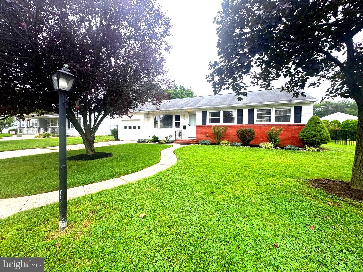 538 Fordham Ave Property Photo 1