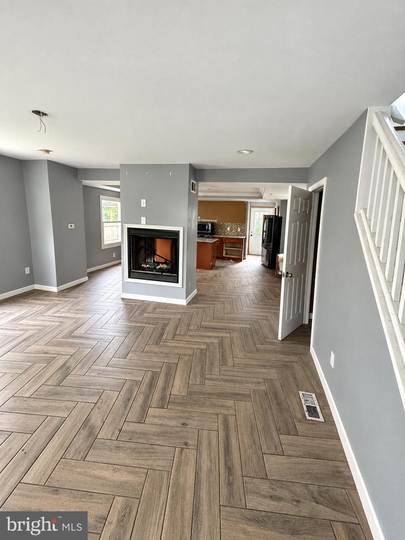 503 Delaware Ave Property Photo 3