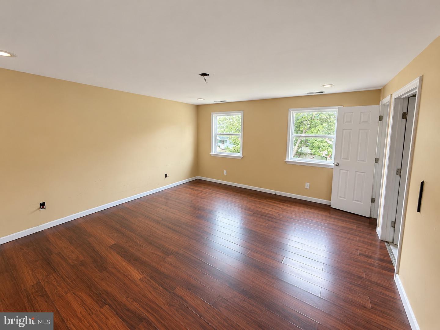 503 Delaware Ave Property Photo 11