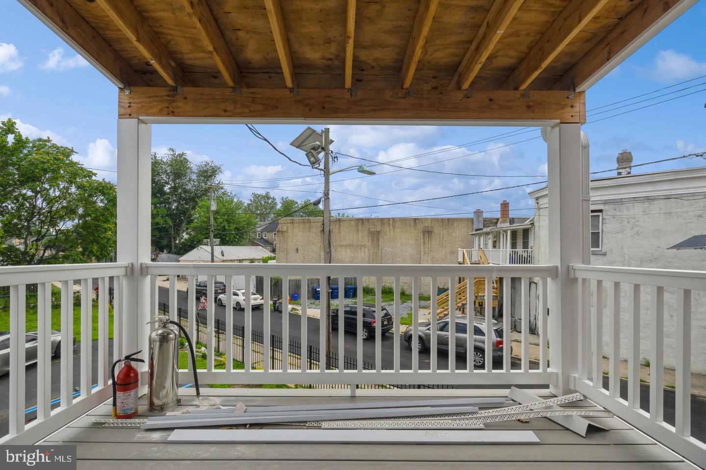 250 Warren St Property Photo 25