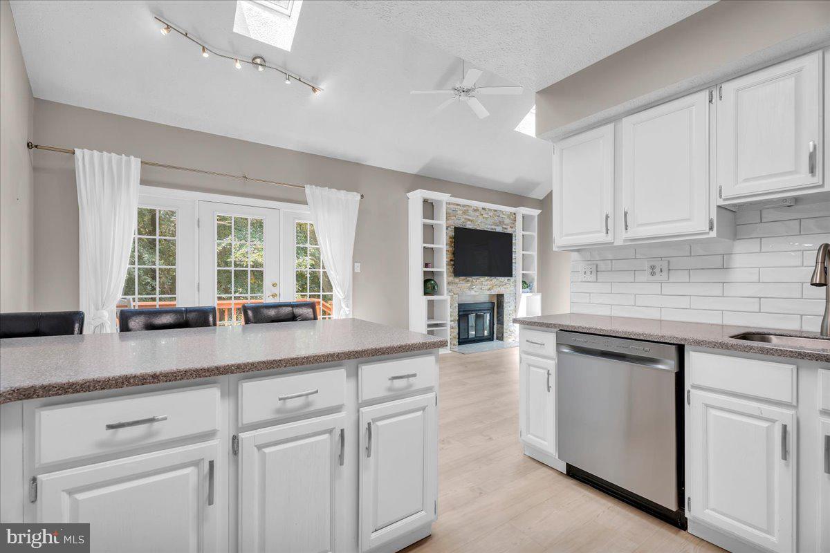 105 Berkshire Way Property Photo 7