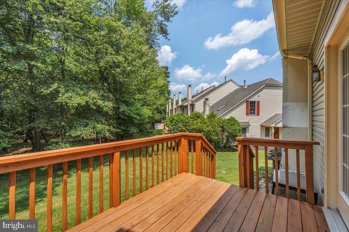 105 Berkshire Way Property Photo 24