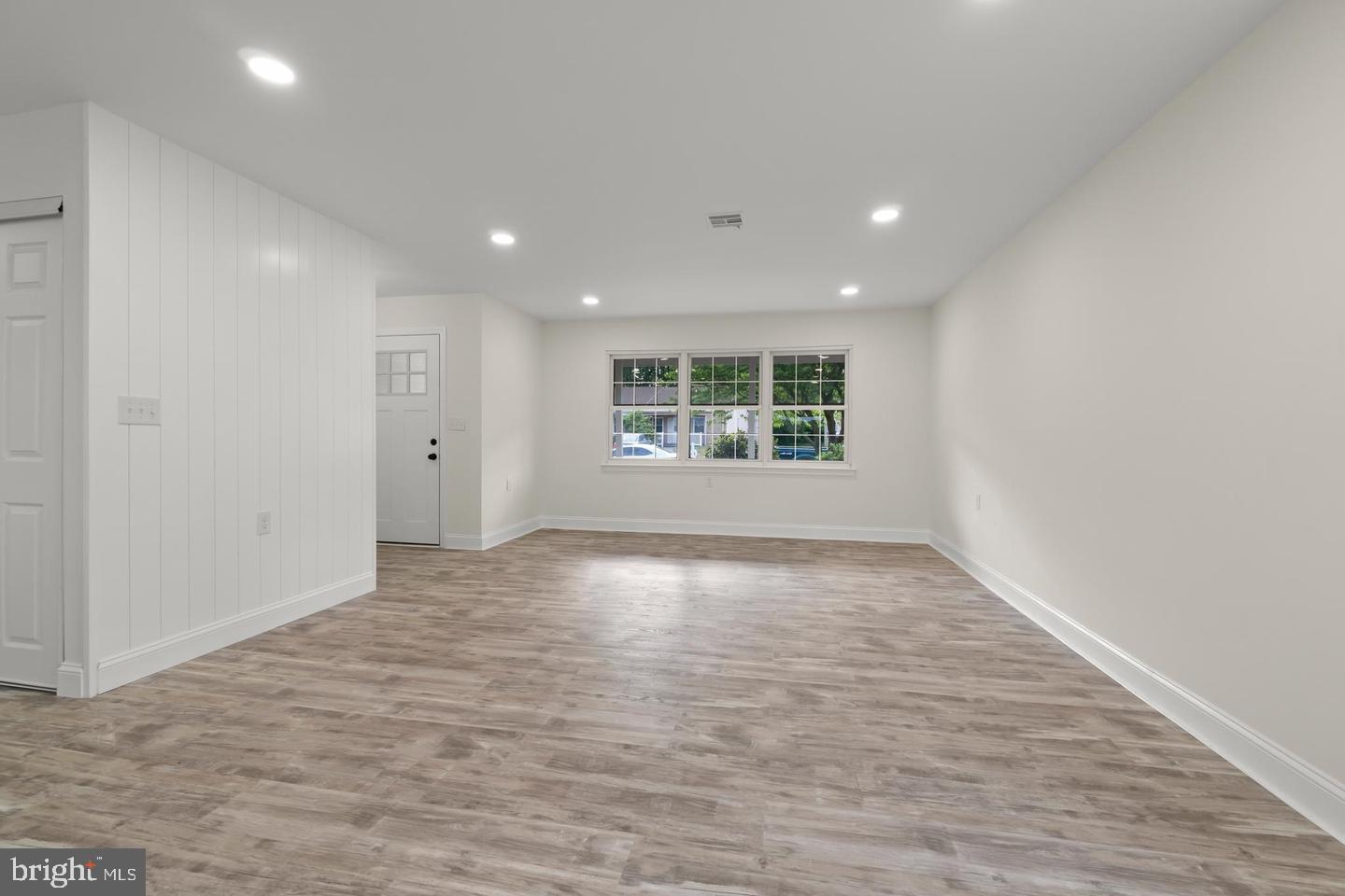 43 Kingston Way Property Photo 6