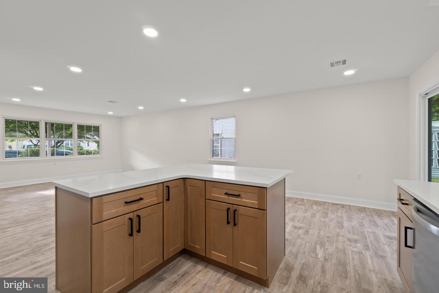 43 Kingston Way Property Photo 16