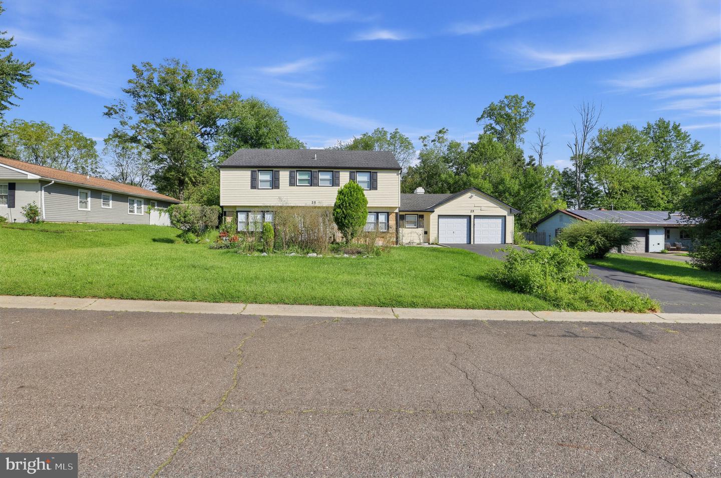 25 Traynor Ln Property Photo 1