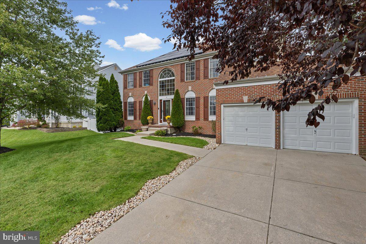 4 Dimsdale Dr Property Photo 2