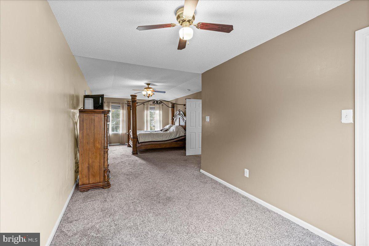 4 Dimsdale Dr Property Photo 34