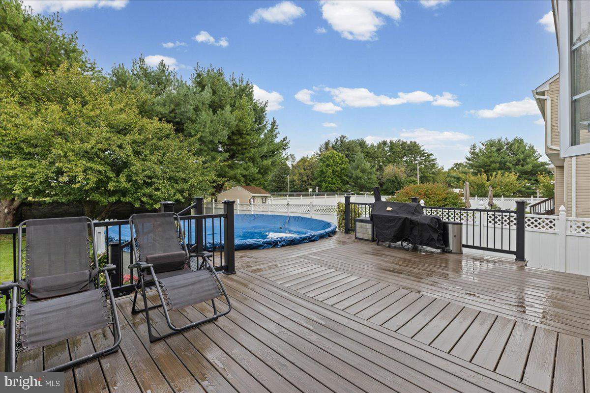 4 Dimsdale Dr Property Photo 39