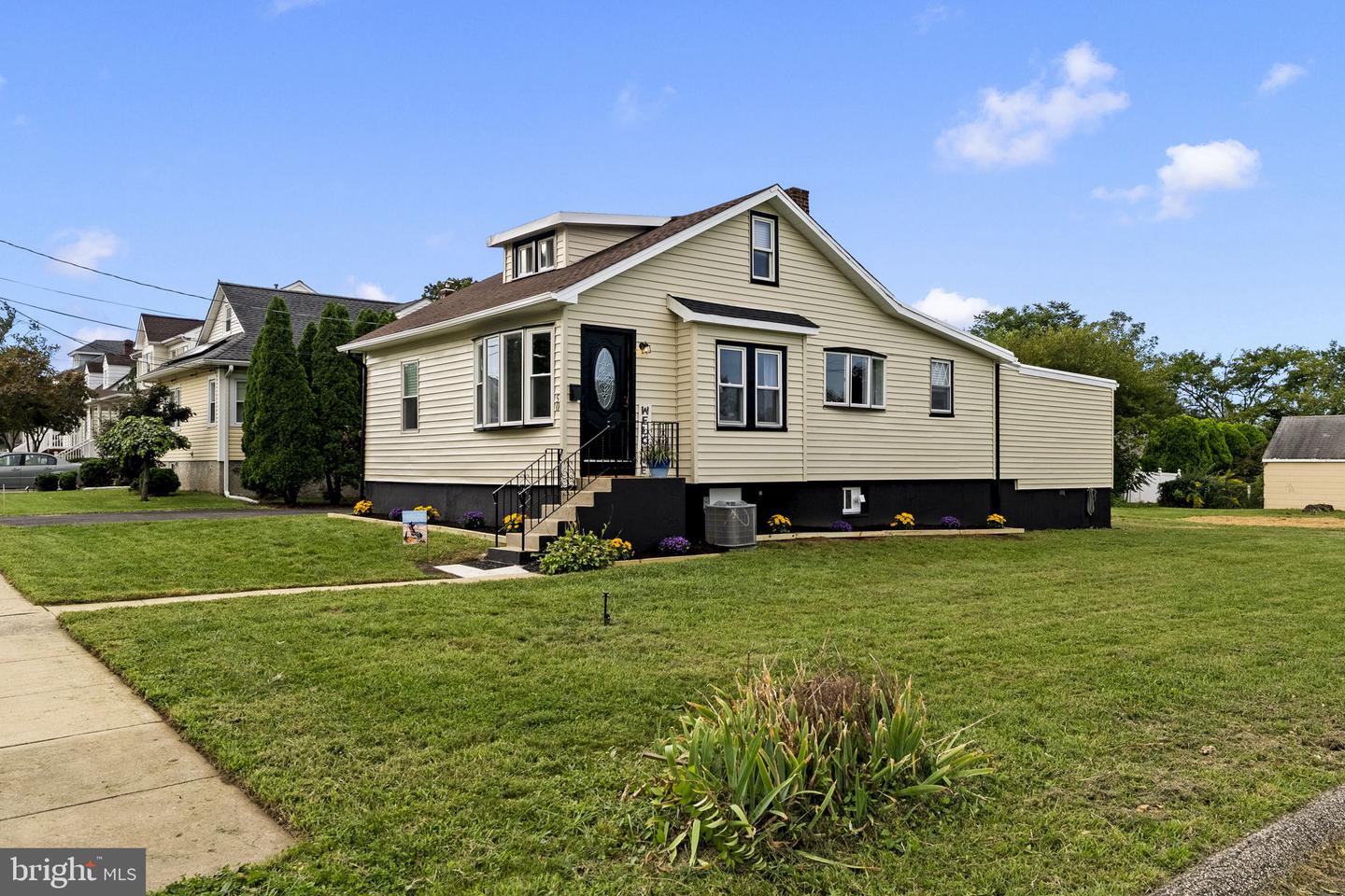 50 N Lippincott Ave Property Photo 1