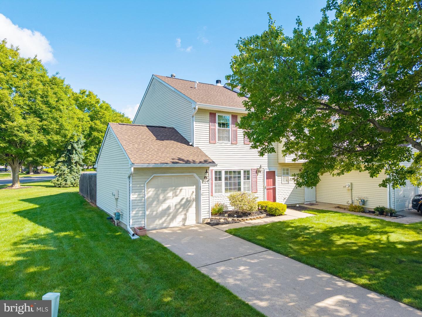 7 NORFOLK CT Property Photo 1