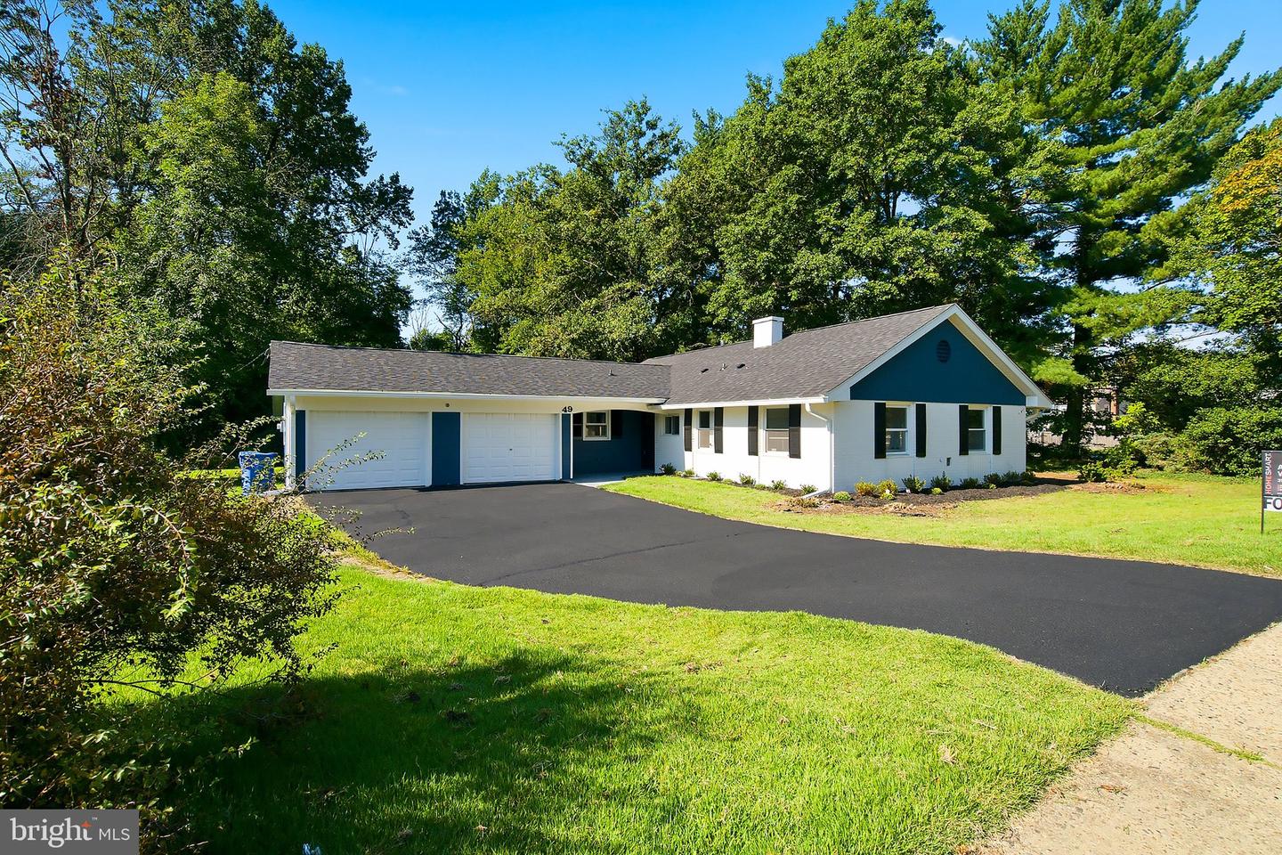 49 Bonnie Ln Property Photo 1