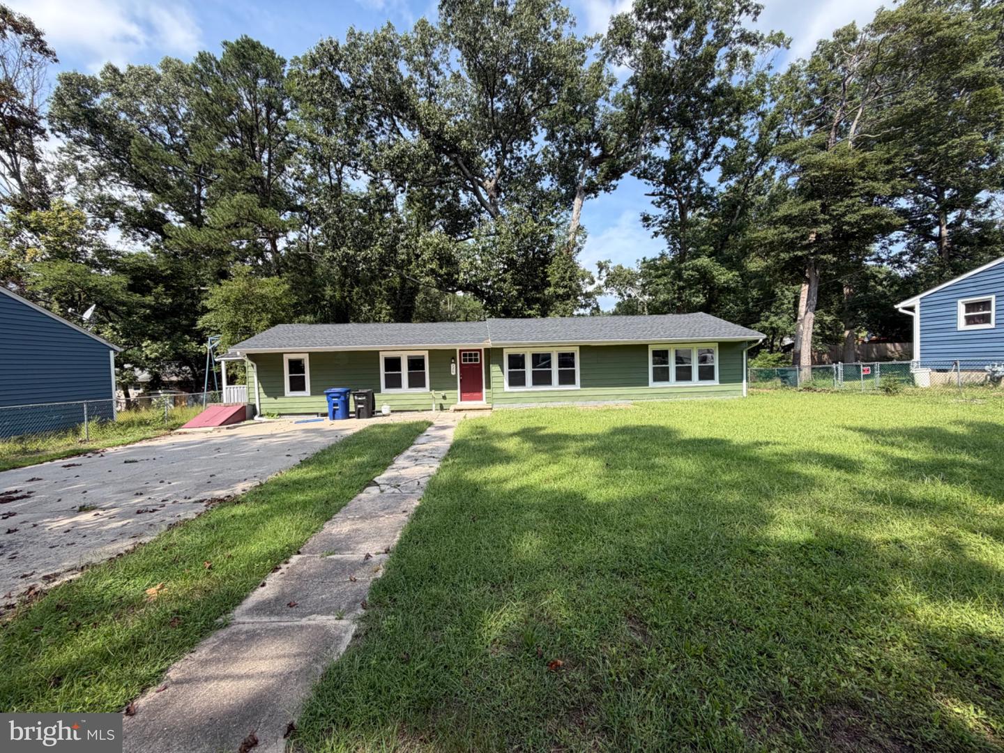 326 SUMACH ST Property Photo 1