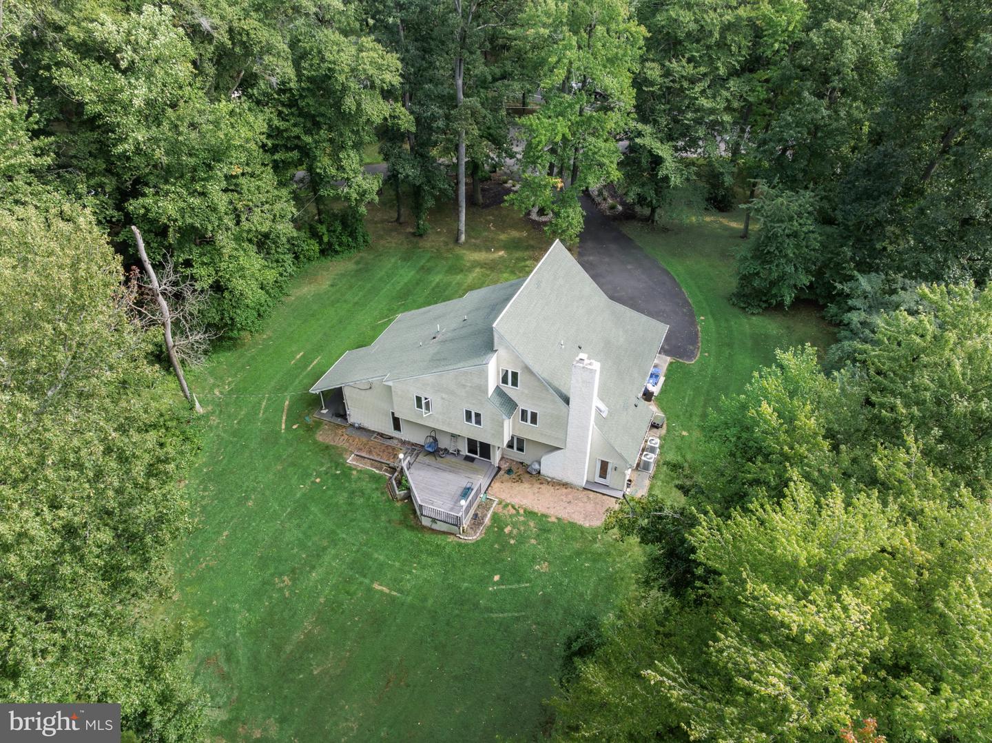 1 Bloomer Dr Property Photo 37
