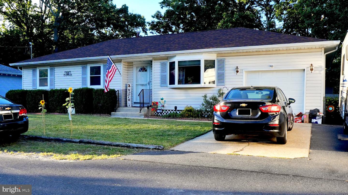 228 Curtin Ave Property Photo 1