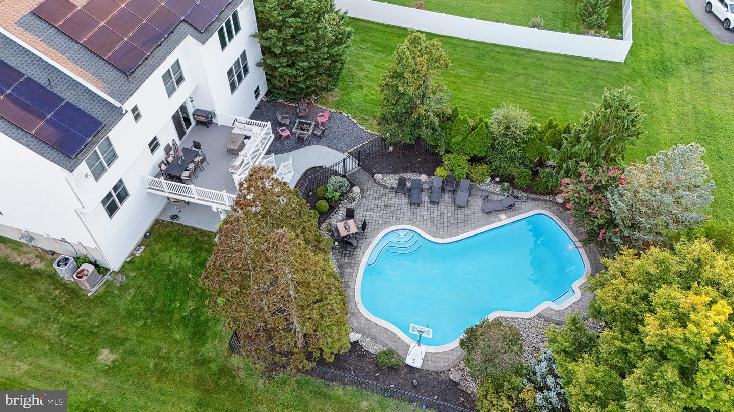 3 Saddlebury Ct Property Photo 3