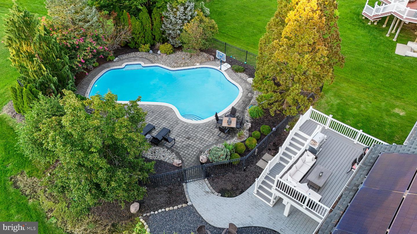 3 Saddlebury Ct Property Photo 4