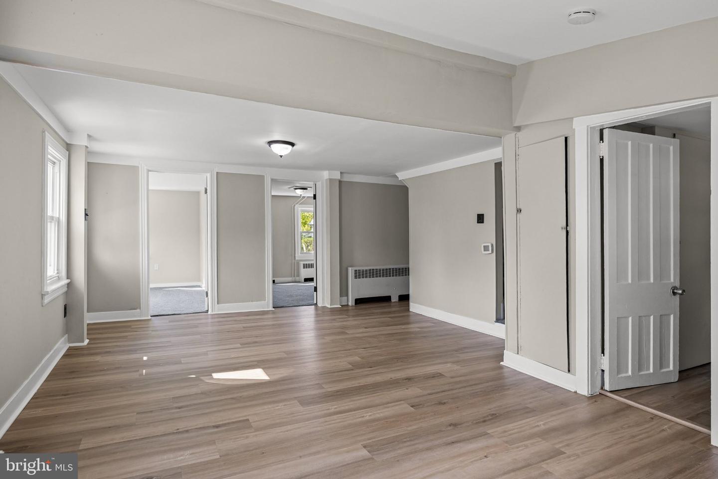 119 Jane St Property Photo 8