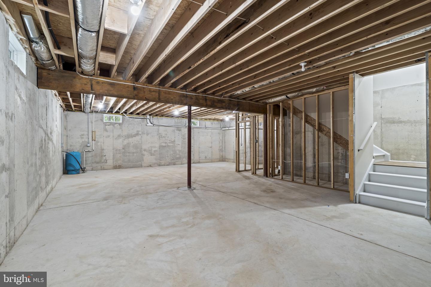 3 Stevens Ln Property Photo 61