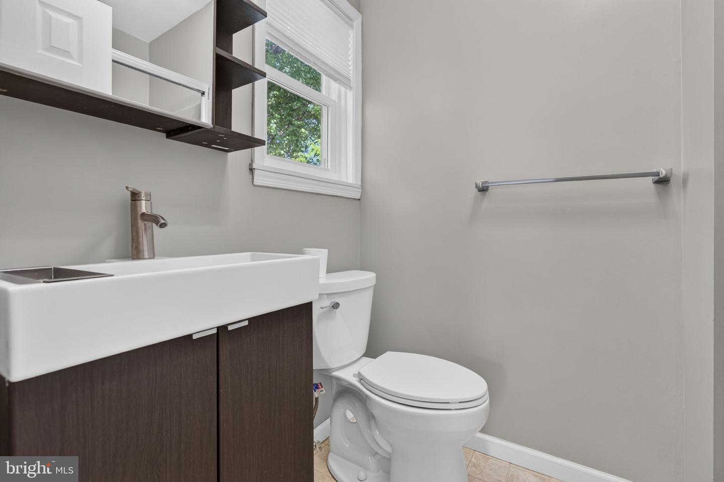 9 Camelia Ln Property Photo 11
