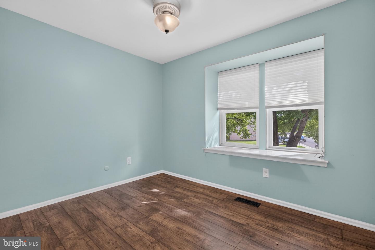 9 Camelia Ln Property Photo 13