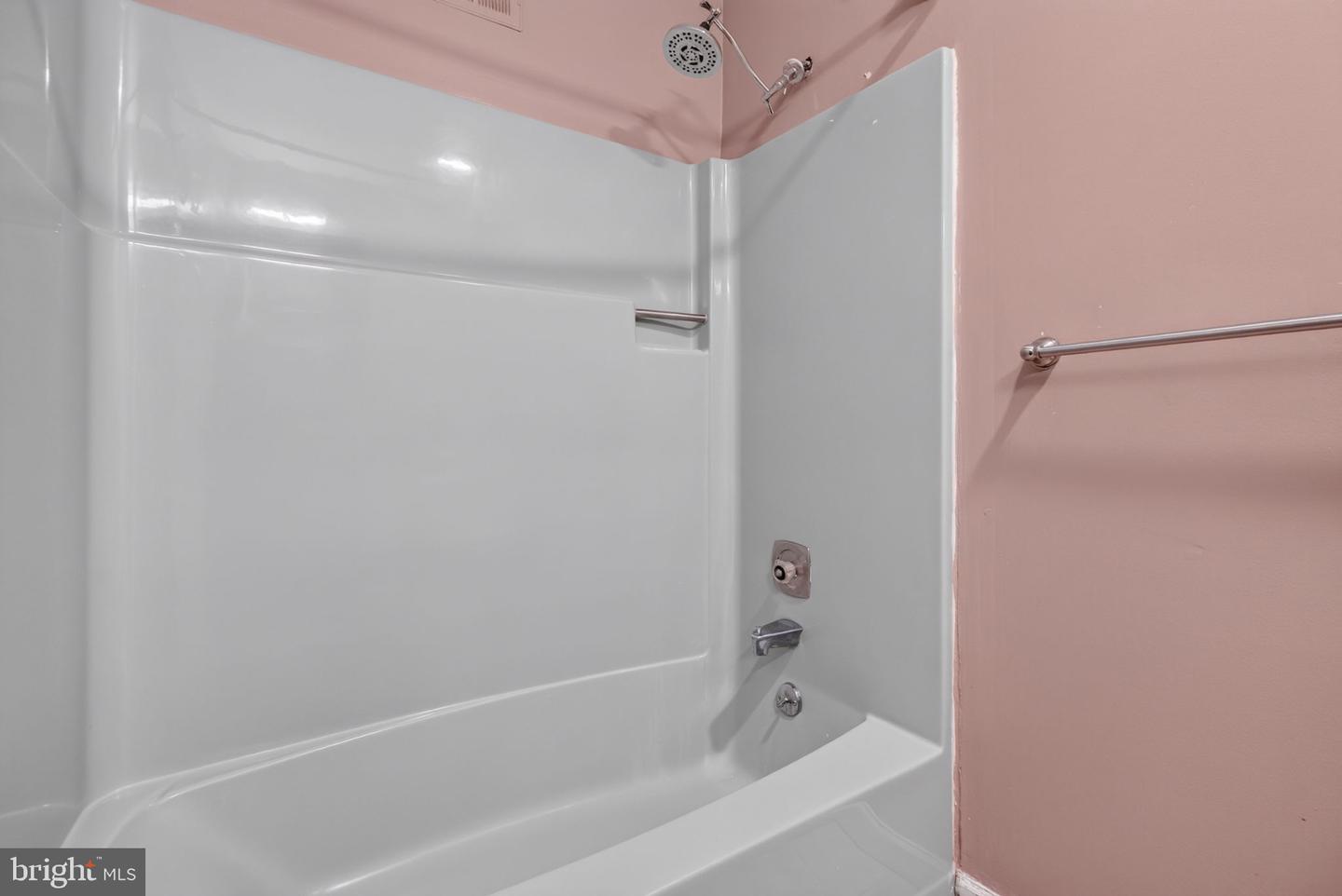 9 Camelia Ln Property Photo 15