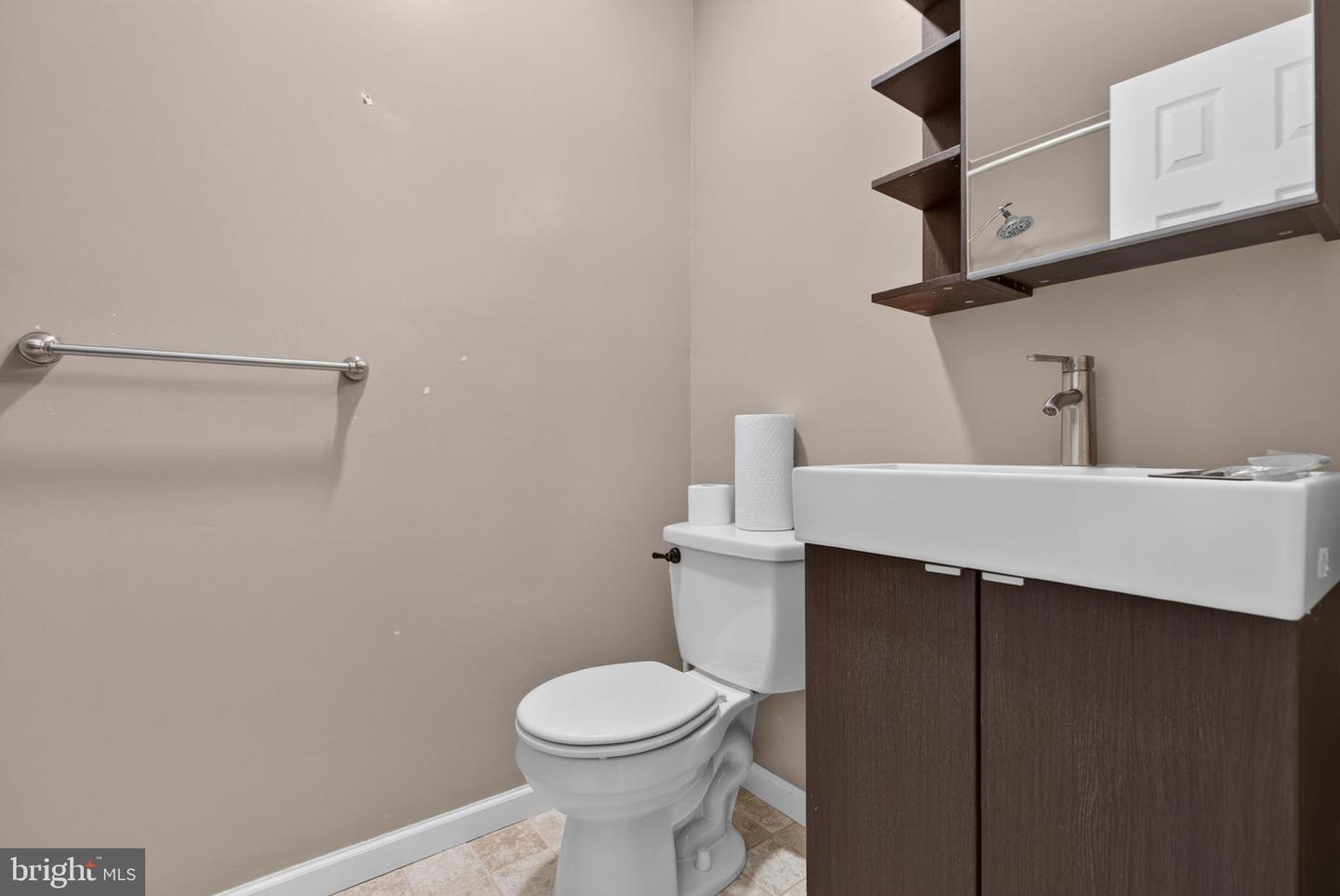 9 Camelia Ln Property Photo 16