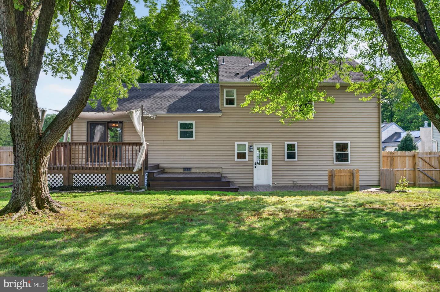9 Camelia Ln Property Photo 21