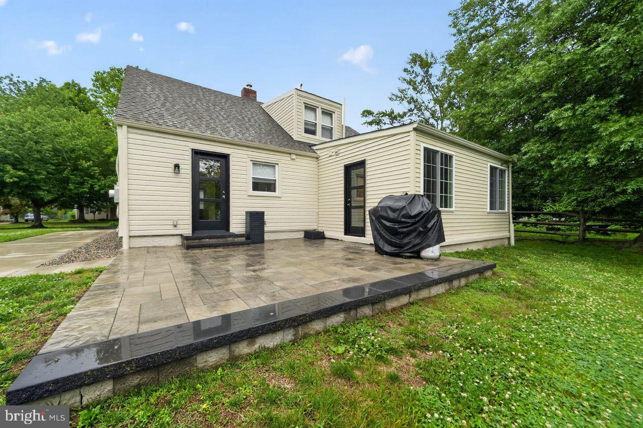10 E Sutton Ave Property Photo 34