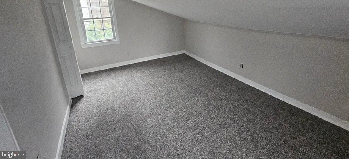 35 Paxson St Property Photo 7