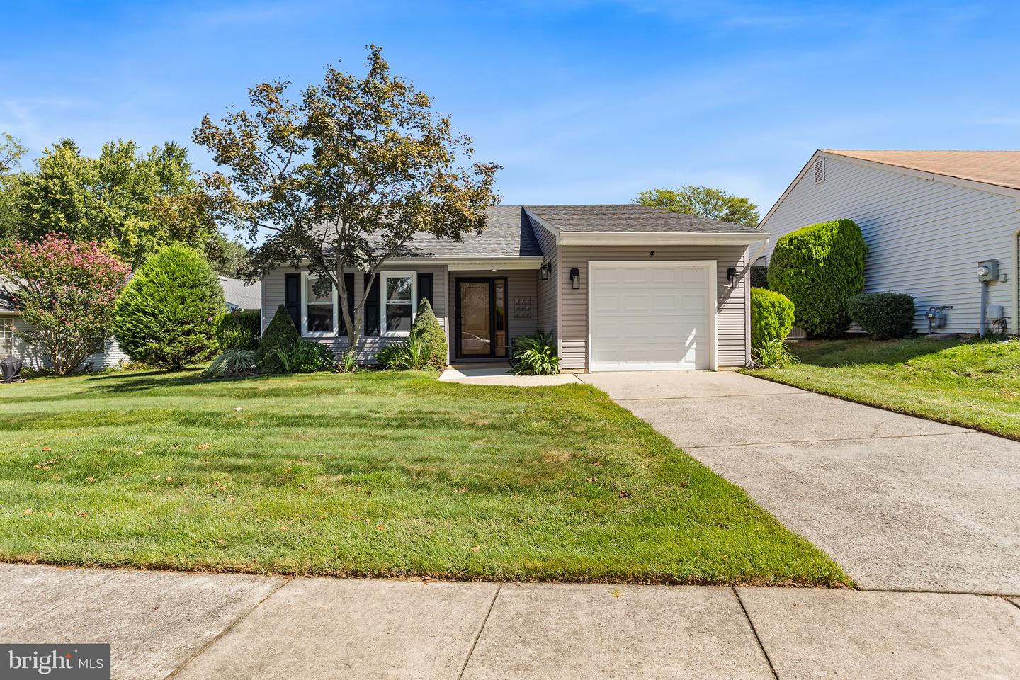 4 TALLWOOD CT Property Photo 1