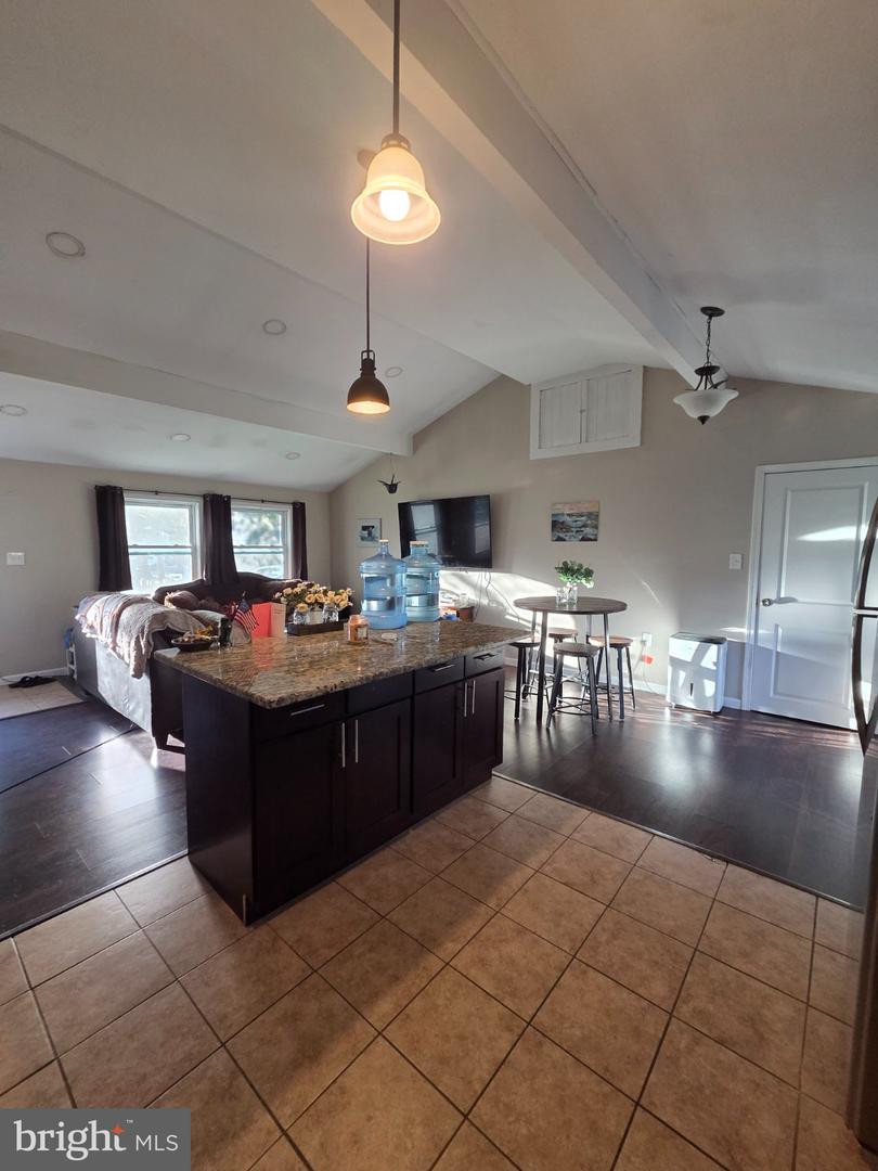 303 Spring Lake Blvd Property Photo 4