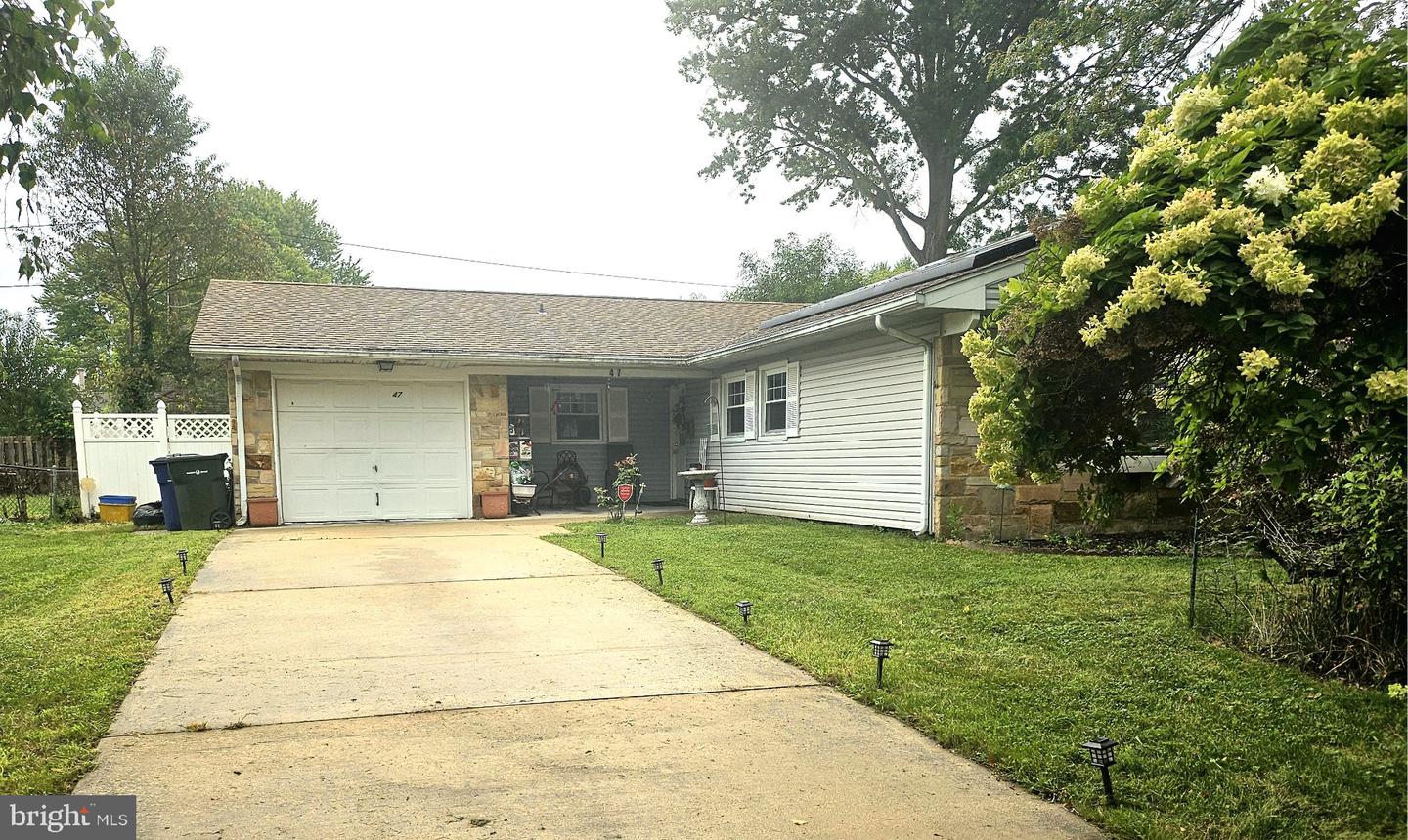 47 GAINSCOTT LN Property Photo 1