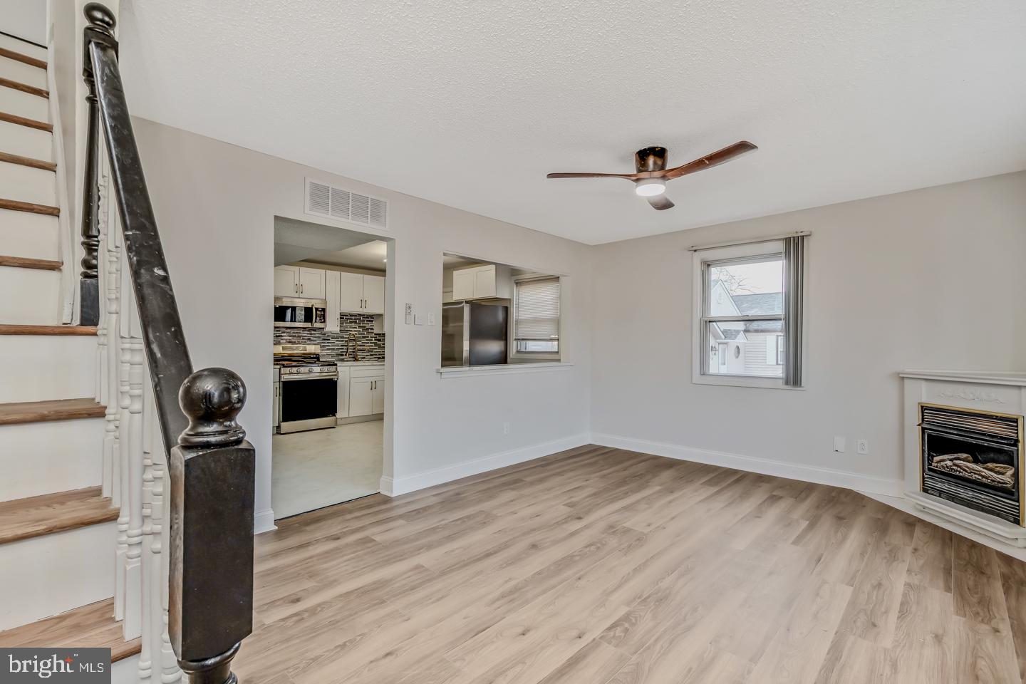 12 Overbrook Ave Property Photo 2