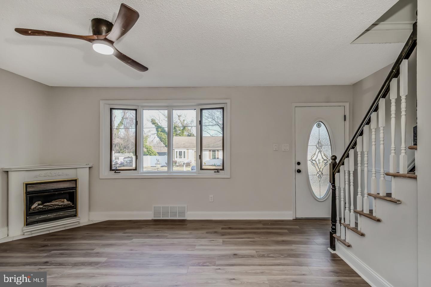 12 Overbrook Ave Property Photo 4