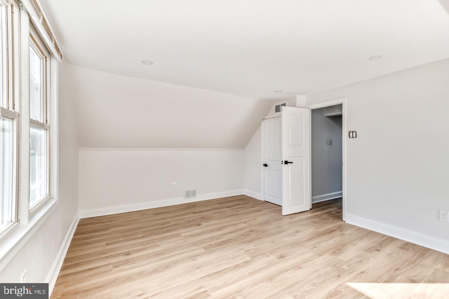 12 Overbrook Ave Property Photo 16